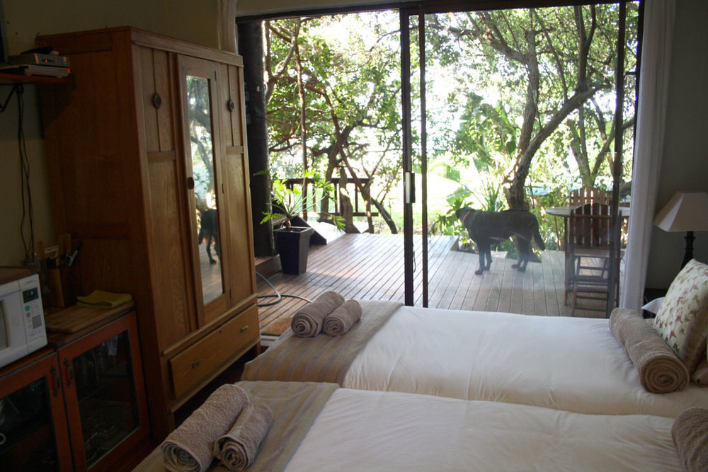 Zen Guesthouse Jeffreys Bay Bagian luar foto