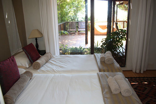 Zen Guesthouse Jeffreys Bay Bagian luar foto