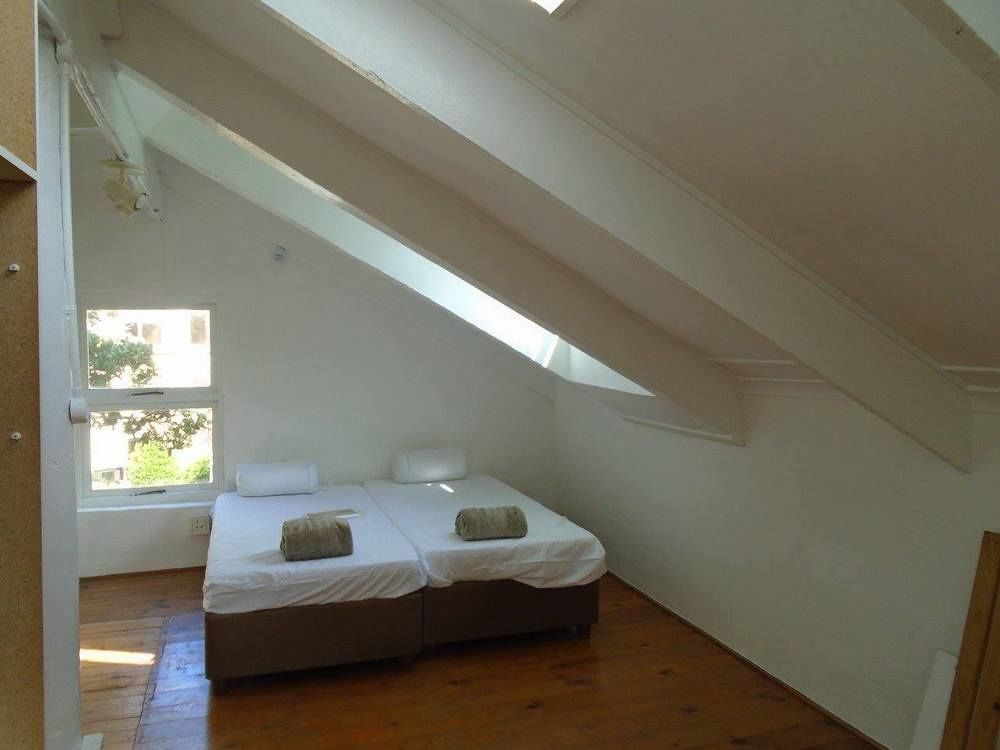 Zen Guesthouse Jeffreys Bay Bagian luar foto