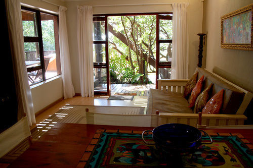 Zen Guesthouse Jeffreys Bay Bagian luar foto
